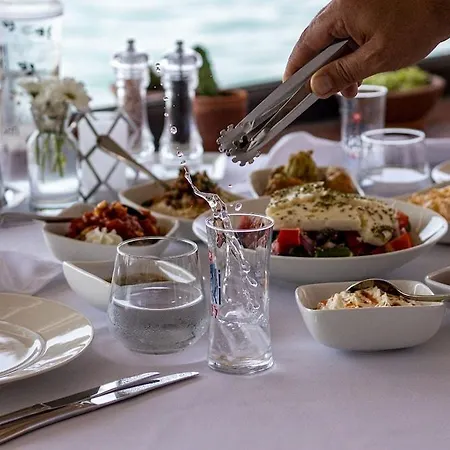 Pietra Butik Otel Ayvalı